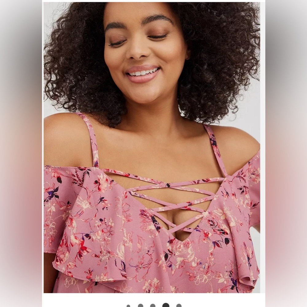 Torrid lace up cold shoulder blouse floral dusty rose NWT size 0